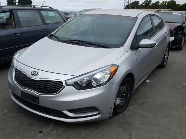 KNAFK4A65F5286550 - 2015 KIA FORTE LX SILVER photo 2