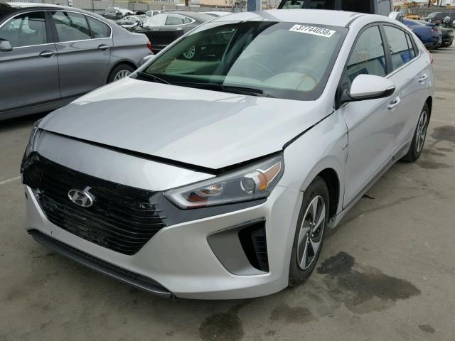 KMHC75LC8HU033551 - 2017 HYUNDAI IONIQ SEL SILVER photo 2