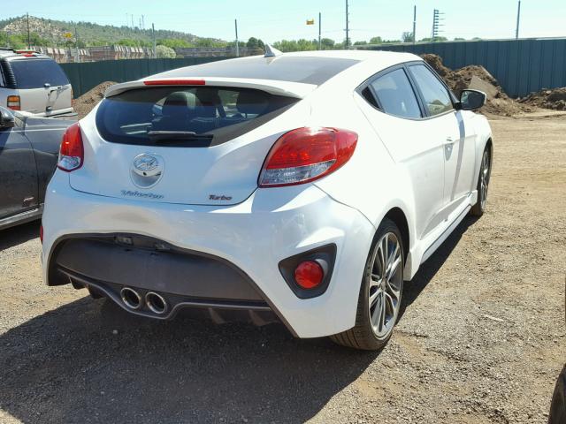 KMHTC6AE8GU299737 - 2016 HYUNDAI VELOSTER T WHITE photo 4