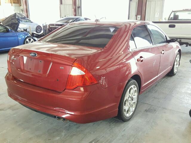 3FAHP0HA4AR124730 - 2010 FORD FUSION SE RED photo 4