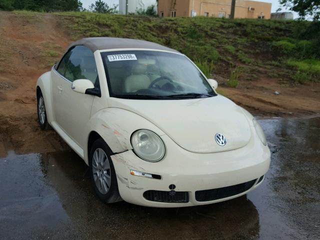 3VWPF31Y48M401754 - 2008 VOLKSWAGEN NEW BEETLE თეთრი ფოტო 1