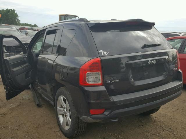 1C4NJDAB5CD513882 - 2012 JEEP COMPASS BA SILVER photo 3