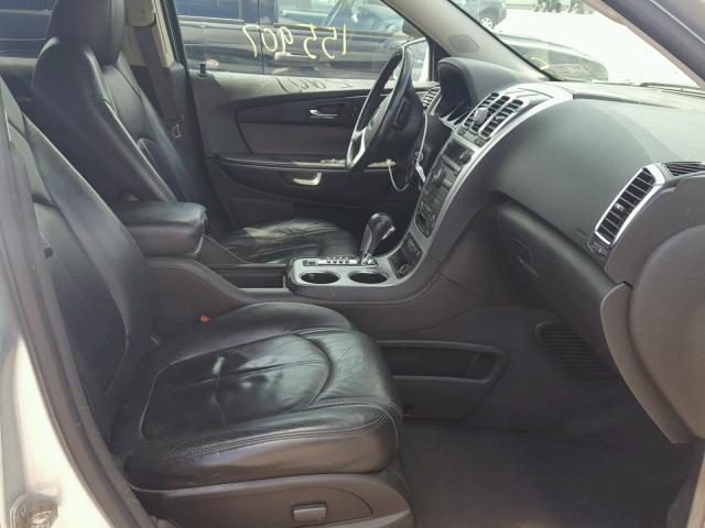 1GKLVMED7AJ109590 - 2010 GMC ACADIA SLT ვერცხლისფერი ფოტო 5