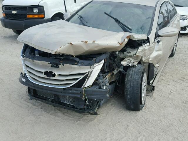 5NPEB4AC9CH321722 - 2012 HYUNDAI SONATA GLS GOLD photo 9