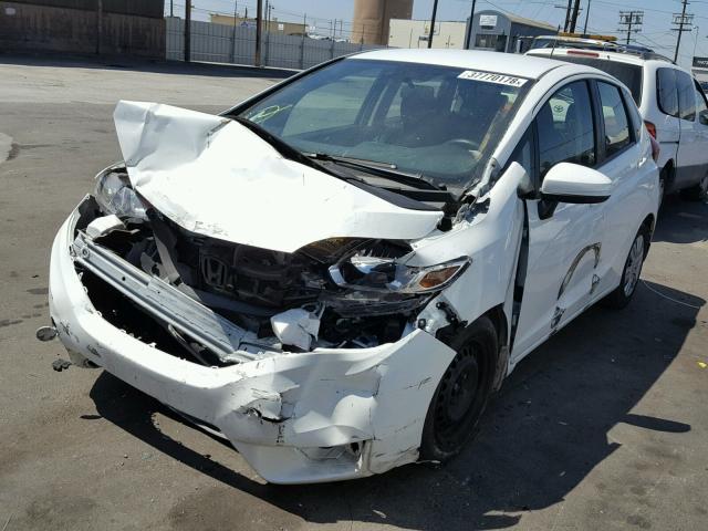 JHMGK5H50GS012975 - 2016 HONDA FIT LX WHITE photo 2