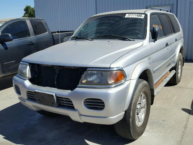 JA4LS31R22J038469 - 2002 MITSUBISHI MONTERO SP GRAY photo 2