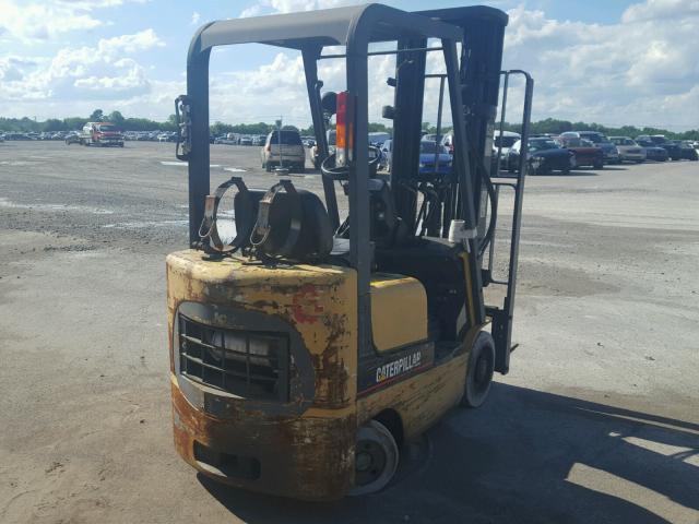 AT81C02397 - 2001 CATERPILLAR FORKLIFT YELLOW photo 4