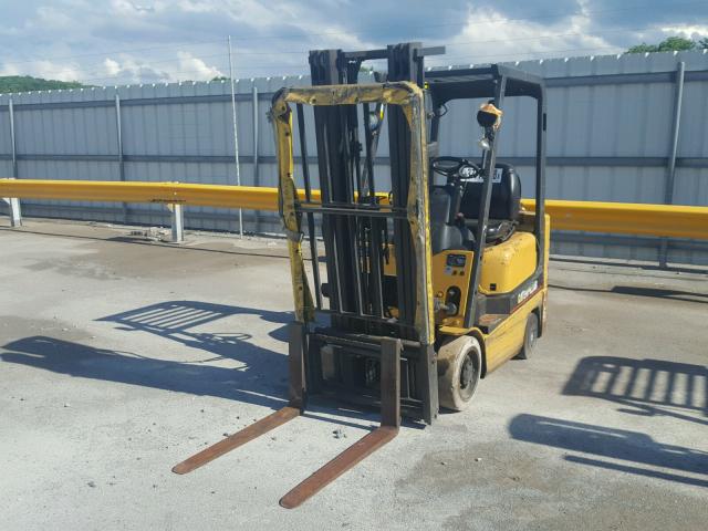 AT81C02396 - 2000 CATERPILLAR FORKLIFT YELLOW photo 2