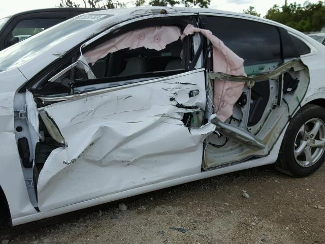 1G1ZB5ST9HF133802 - 2017 CHEVROLET MALIBU LS თეთრი ფოტო 9