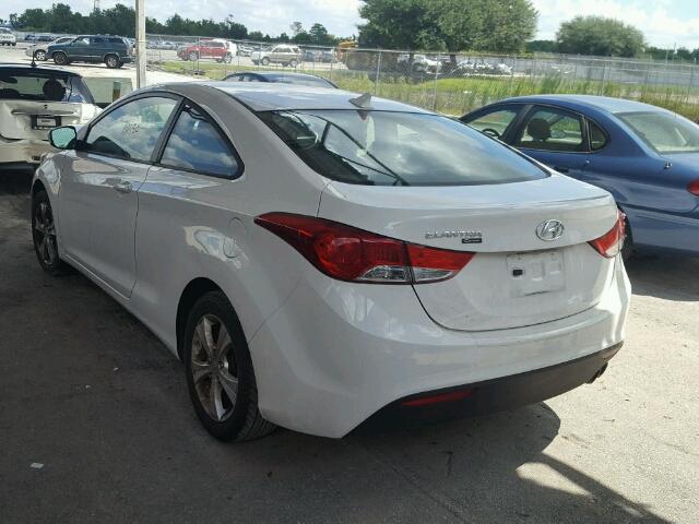 KMHDH6AE6DU016835 - 2013 HYUNDAI ELANTRA CO WHITE photo 3