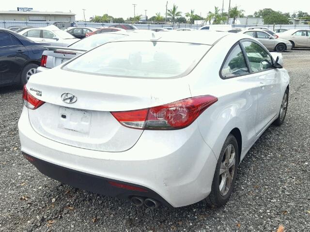 KMHDH6AE6DU016835 - 2013 HYUNDAI ELANTRA CO WHITE photo 4