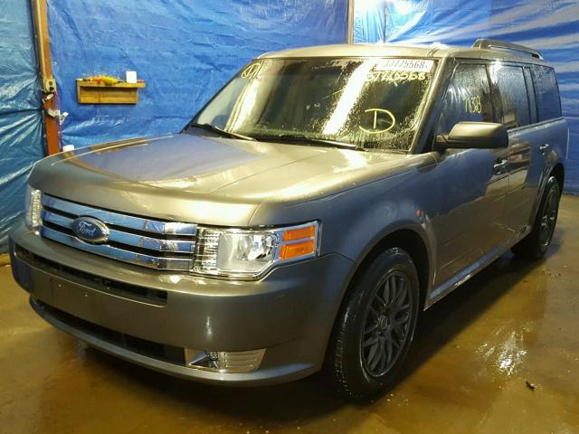 2FMDK51C39BA17755 - 2009 FORD FLEX SE GRAY photo 2