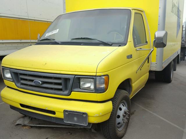 1FDWE35L73HA42053 - 2003 FORD ECONOLINE YELLOW photo 2