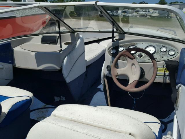 USHC83CLJ102 - 2002 ACURA CAPRI WHITE photo 5