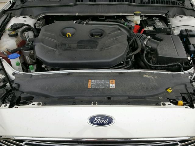 3FA6P0D90HR152389 - 2017 FORD FUSION TIT WHITE photo 7