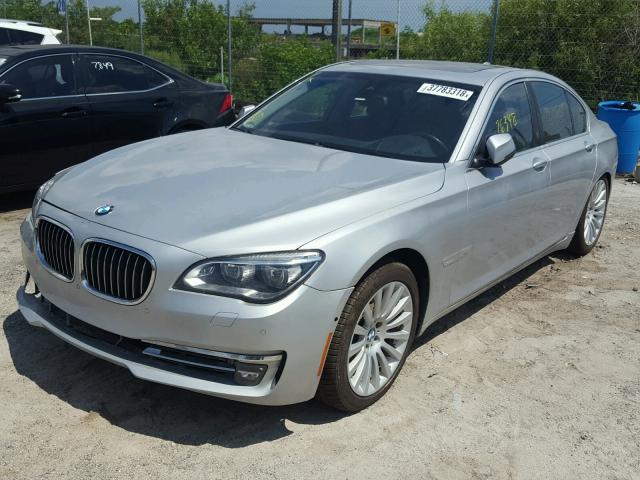 WBAYA8C52DD227935 - 2013 BMW 750I GRAY photo 2