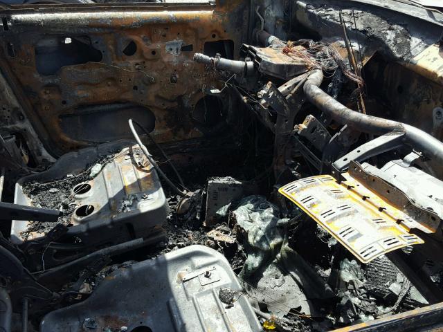 KL1TD5DE7BB121644 - 2011 CHEVROLET AVEO LS GRAY photo 5