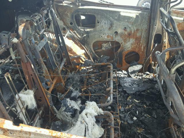 JTMZFREV4HJ104849 - 2017 TOYOTA RAV4 LE BURN photo 6