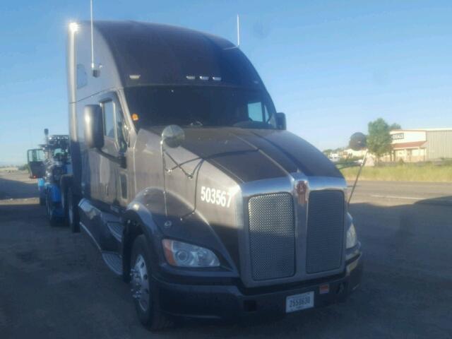 1XKFDP9X0DJ331821 - 2013 KENWORTH CONSTRUCTI GRAY photo 1