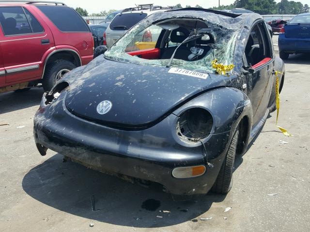 3VWCK21C82M401420 - 2002 VOLKSWAGEN NEW BEETLE BLACK photo 2