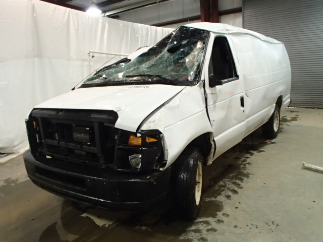 1FTNS2EW6BDA15087 - 2011 FORD ECONOLINE WHITE photo 2