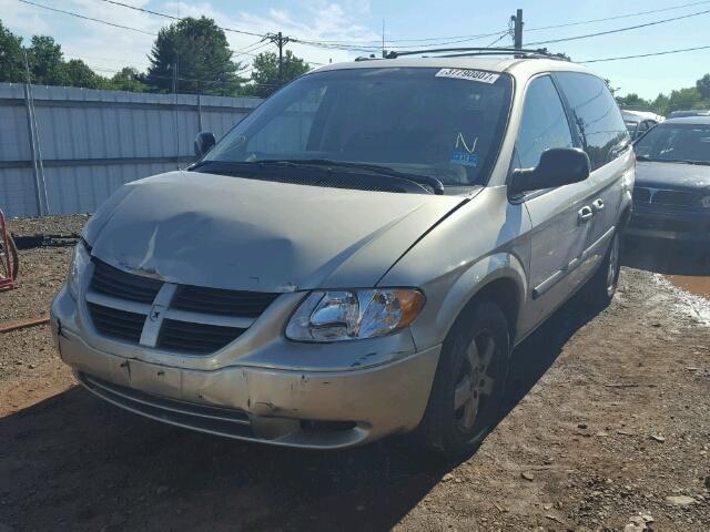 1D4GP45R35B325264 - 2005 DODGE CARAVAN SX BEIGE photo 2