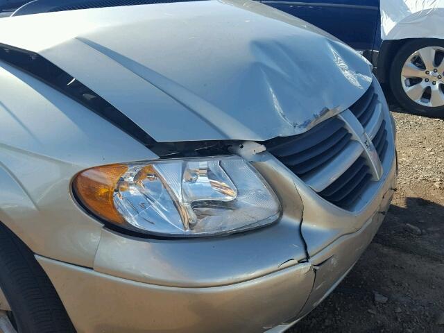 1D4GP45R35B325264 - 2005 DODGE CARAVAN SX BEIGE photo 9