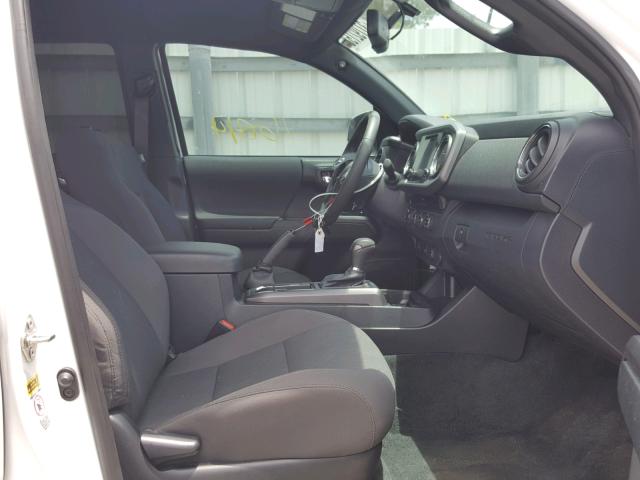 3TMCZ5AN4GM042236 - 2016 TOYOTA TACOMA DOU WHITE photo 5