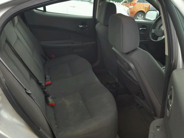 2G2WS522251281640 - 2005 PONTIAC GRAND PRIX SILVER photo 6