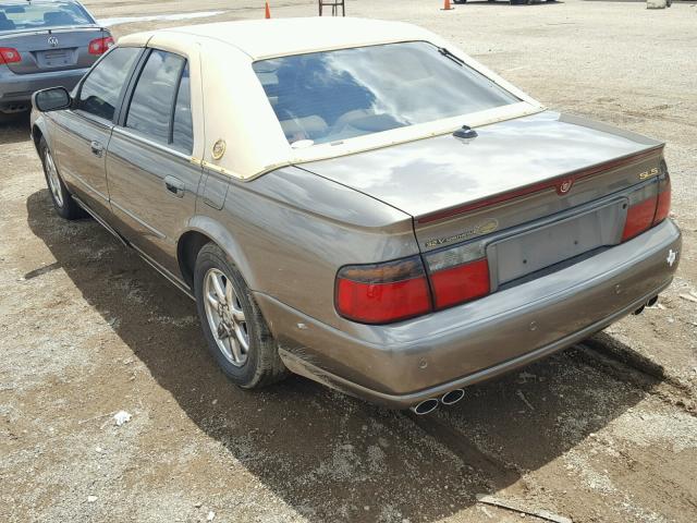 1G6KS54Y23U275529 - 2003 CADILLAC SEVILLE SL GOLD photo 3