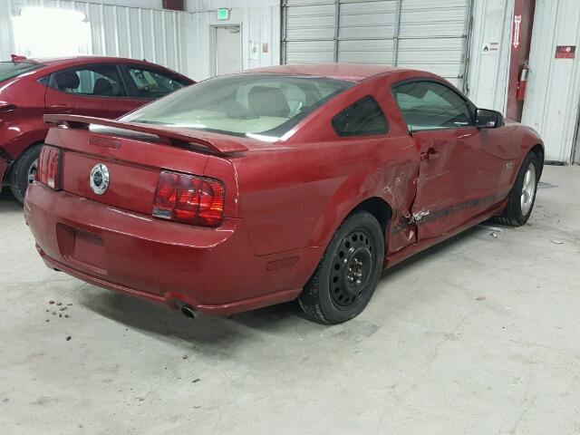 1ZVHT82H885154284 - 2008 FORD MUSTANG GT RED photo 4