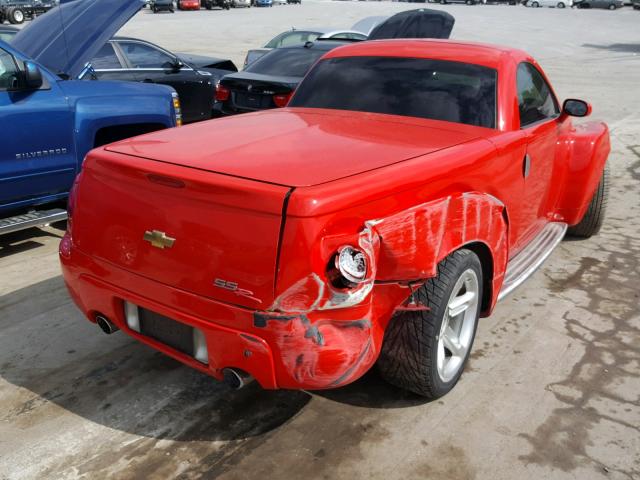 1GCES14P63B101419 - 2003 CHEVROLET SSR RED photo 4