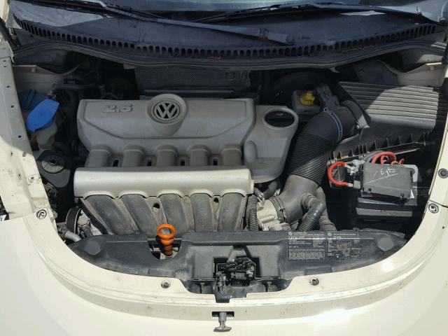 3VWRG31Y56M325335 - 2006 VOLKSWAGEN NEW BEETLE კრემისფერი ფოტო 7