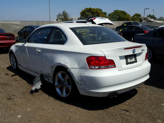 WBAUP9C55AVF49528 - 2010 BMW 128 I WHITE photo 3