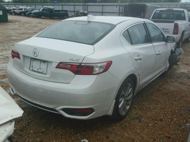 19UDE2F3XHA016648 - 2017 ACURA ILX BASE WHITE photo 4