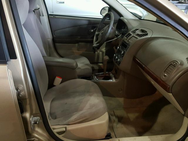 1G1ZS58F77F102225 - 2007 CHEVROLET MALIBU LS GOLD photo 5