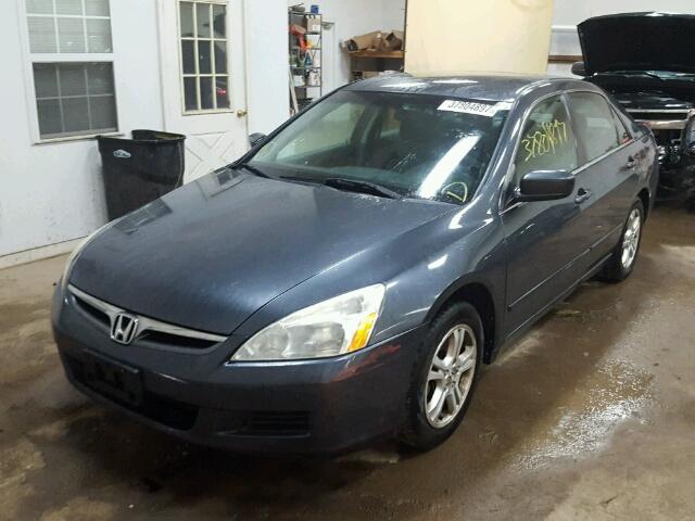 1HGCM56336A158689 - 2006 HONDA ACCORD SE BLUE photo 2