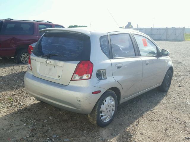 KL1TD62685B458233 - 2005 CHEVROLET AVEO BASE Күміс фото 4