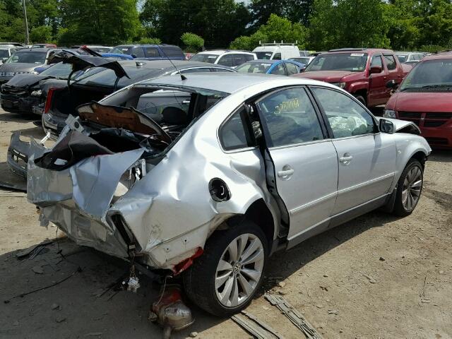 WVWTH63B81P195747 - 2001 VOLKSWAGEN PASSAT GLX SILVER photo 4