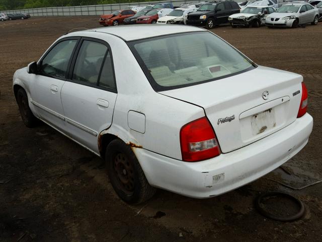 JM1BJ225421580716 - 2002 MAZDA PROTEGE DX WHITE photo 3