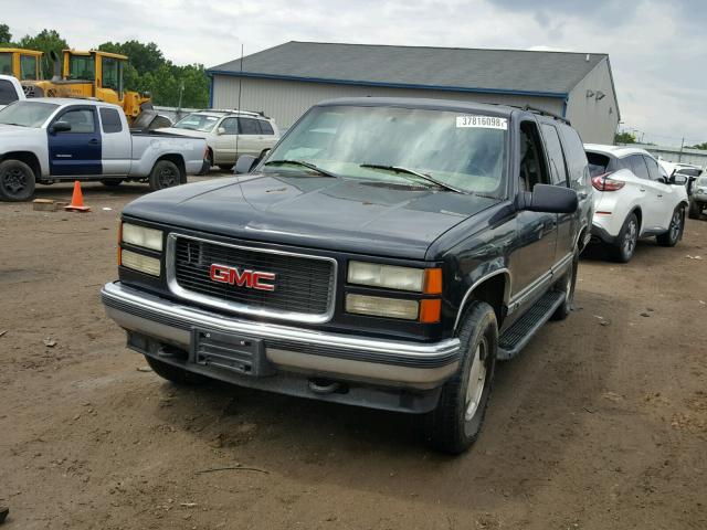 3GKFK16R8VG526920 - 1997 GMC SUBURBAN K BLACK photo 2