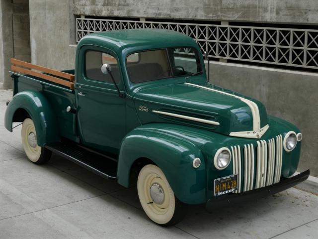 99C816738 - 1946 FORD PICKUP GREEN photo 1