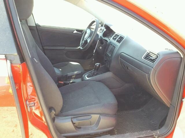 3VW2K7AJ4EM350073 - 2014 VOLKSWAGEN JETTA BASE 红色 照片 5