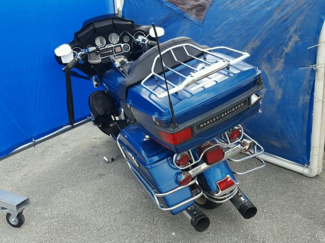 1HD1FCW125Y673304 - 2005 HARLEY-DAVIDSON FLHTCUI Көк фото 3