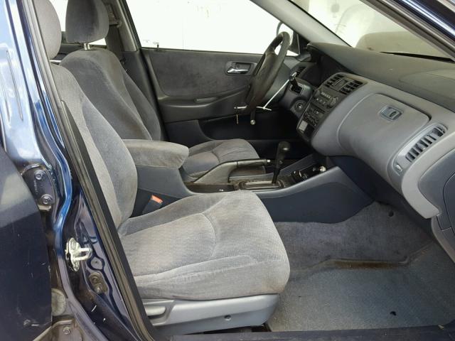 1HGCF86441A097432 - 2001 HONDA ACCORD DX BLUE photo 5