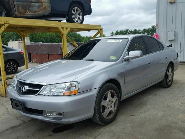 19UUA56702A038858 - 2002 ACURA 3.2TL SILVER photo 2