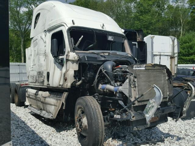 1FUJGLDR9CSBD7223 - 2012 FREIGHTLINER CASCADIA 1 WHITE photo 9