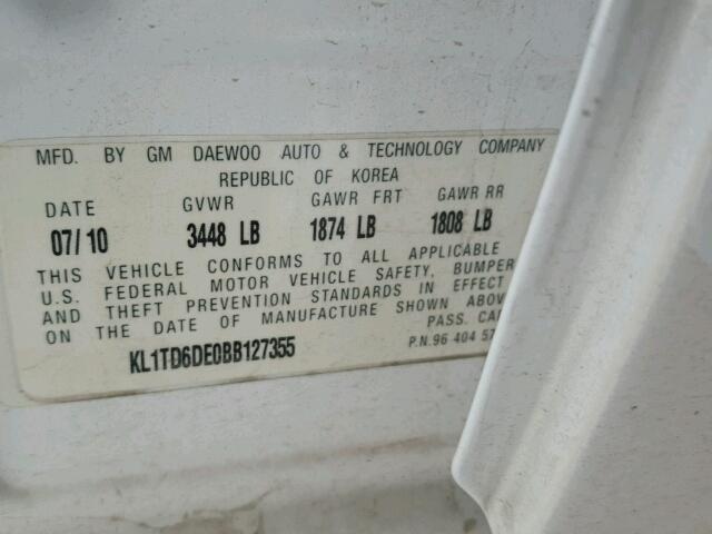 KL1TD6DE0BB127355 - 2011 CHEVROLET AVEO LS WHITE photo 10