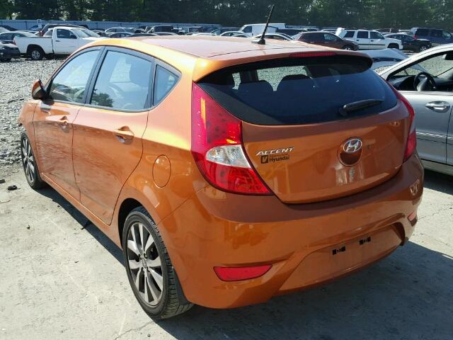 KMHCU5AE9FU229590 - 2015 HYUNDAI ACCENT ORANGE photo 3