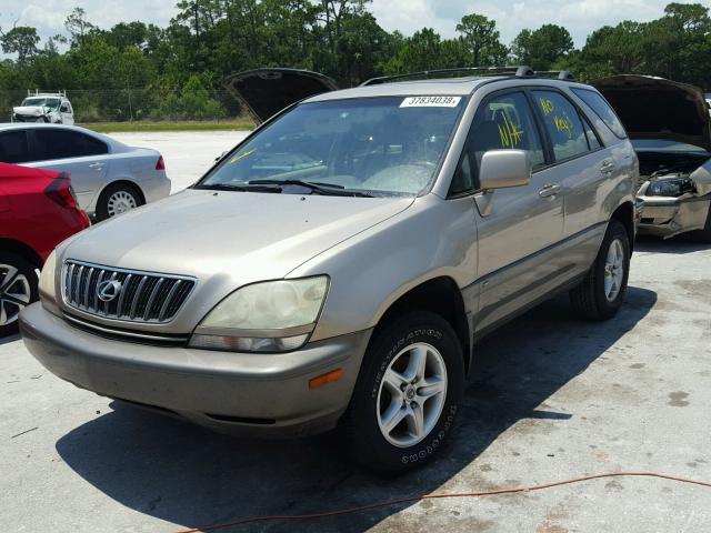 JTJGF10U810113554 - 2001 LEXUS RX 300 GOLD photo 2